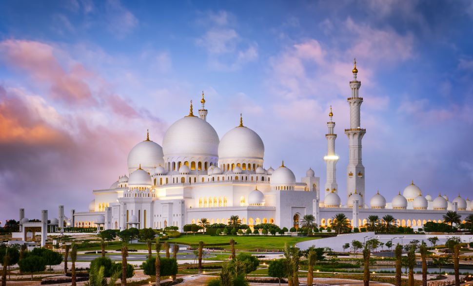 the-great-grand-mosque-abu-dhabi