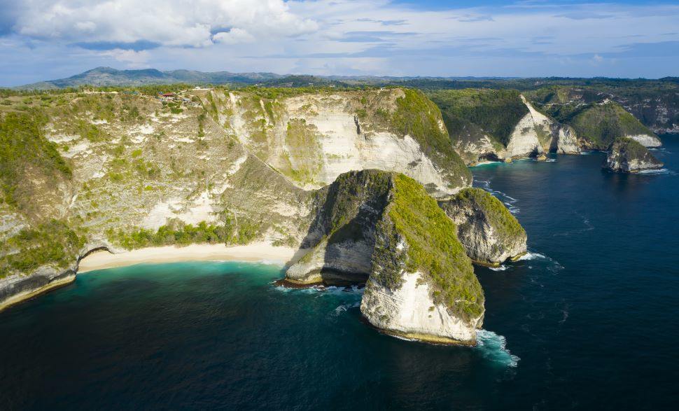 kelingking-beach-in-nusa-penida