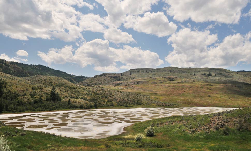 discovering-india-and-the-world-spotted-lake-Klikuk