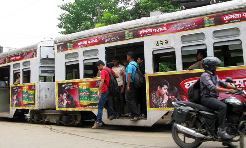 tram-ride-kolkata