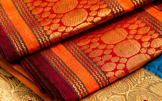 places-to-buy-sarees-india-silk